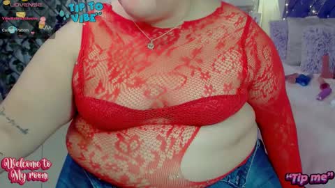 Snapshot of curvyema chatting on 12/14/24, 06:52 EMA online show from 12/14/24, 06:52