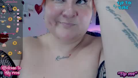 Snapshot of curvyema chatting on 02/26/25, 08:54 EMA online show from 02/26/25, 08:54
