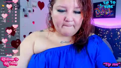 Snapshot of curvyema chatting on 03/02/25, 12:43 EMA online show from 03/02/25, 12:43