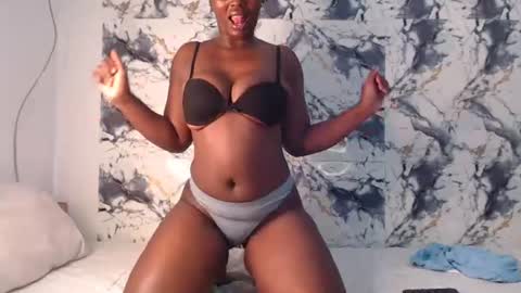 curvyj255 online show from 07/11/26, 07:49