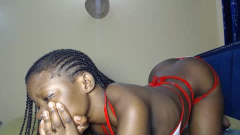 curvyjoan online show from 10/17/25, 10:29