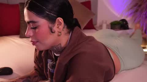 Snapshot of curvyliciouss chatting on 09/29/25, 04:34 Samantha online show from 09/29/25, 04:34