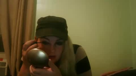 curvymom2025 online show from 10/11/25, 04:44