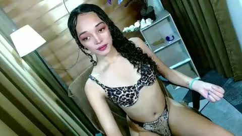 BBY CURLYHANNA online show from 04/29/26, 03:05