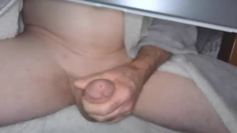 Snapshot of cut_guy64 chatting on 01/06/25, 10:13 Cut Guy online show from 01/06/25, 10:13