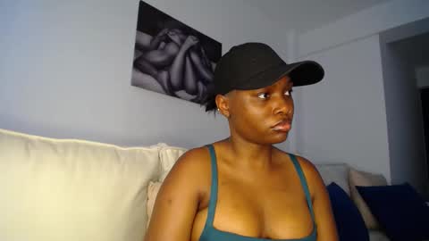 Liya online show from 01/09/25, 08:03