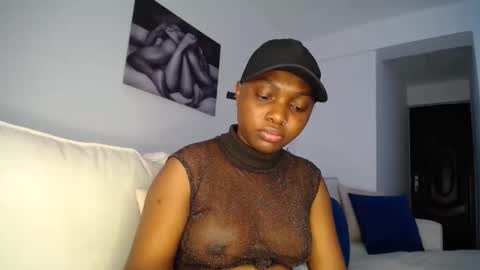 Liya online show from 01/10/25, 11:22