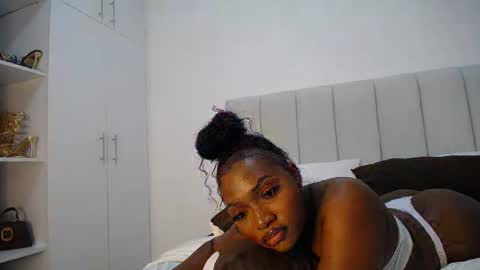 Liya online show from 03/09/25, 05:28