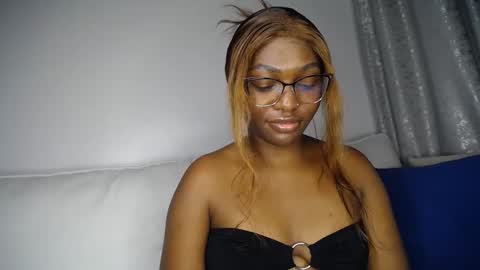 Liya online show from 04/06/26, 06:53
