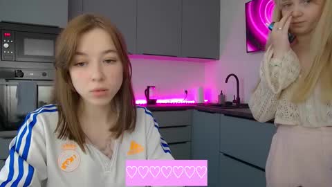 Amanda online show from 10/20/25, 01:33