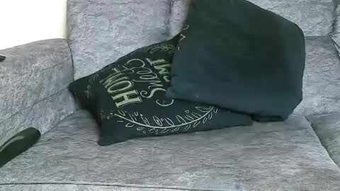 Snapshot of cute_beb2 chatting on 12/28/24, 03:26 V EE online show from 12/28/24, 03:26