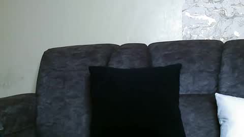 Snapshot of cute_beb2 chatting on 01/23/25, 06:17 V EE online show from 01/23/25, 06:17