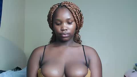 Snapshot of cute_beb2 chatting on 01/27/25, 01:09 V EE online show from 01/27/25, 01:09