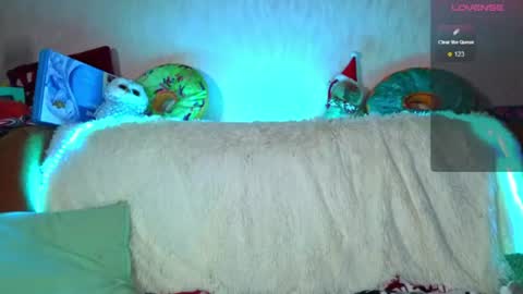 Snapshot of cute_betty chatting on 06/27/26, 12:22 Betty online show from 06/27/26, 12:22