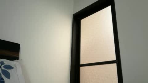 Snapshot of cute_cat12 chatting on 03/23/26, 01:59 cute online show from 03/23/26, 01:59