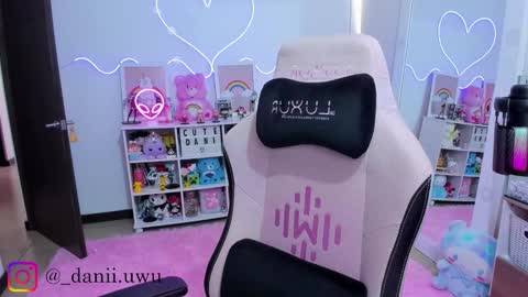 Snapshot of cute_dani__ chatting on 02/09/26, 02:21 Dani online show from 02/09/26, 02:21