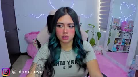 Snapshot of cute_dani__ chatting on 02/27/26, 01:33 Dani online show from 02/27/26, 01:33