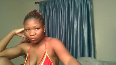 Snapshot of cute_daniellah chatting on 10/22/25, 09:25 Danillah online show from 10/22/25, 09:25