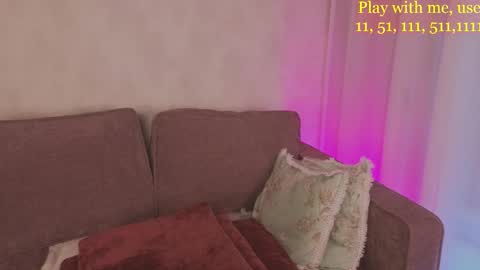 Everyday stream in the same time online show from 09/19/25, 05:42