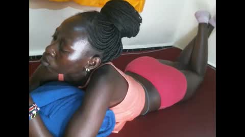 cute_doria online show from 09/25/25, 05:27