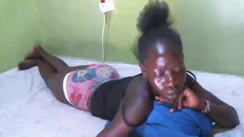 cute_doria online show from 10/07/25, 03:25