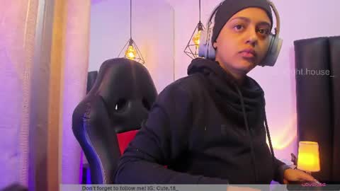    Independent Model online show from 06/09/26, 01:01