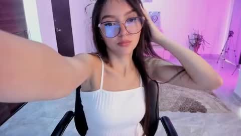 Bella Fox online show from 07/17/26, 02:34