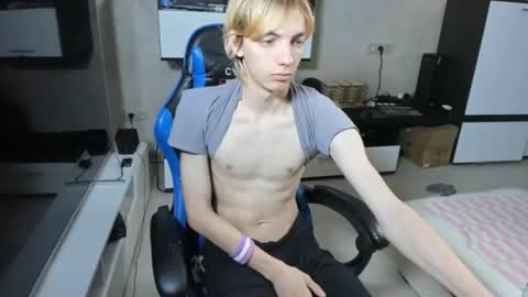 Grisha online show from 06/11/26, 07:17