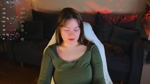 Snapshot of cute_junk chatting on 12/14/25, 11:42 Kite and Jack online show from 12/14/25, 11:42