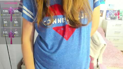 cute_kate0 online show from 10/12/25, 10:58