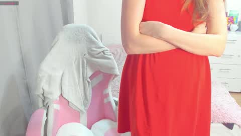 cute_kate0 online show from 10/21/25, 12:17