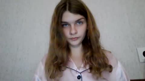 cute_kitte online show from 12/14/24, 07:14