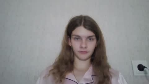 cute_kitte online show from 12/15/24, 09:53