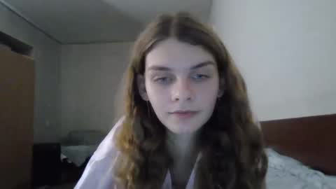 cute_kitte online show from 12/21/24, 06:12