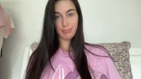 cute_kriss94 online show from 07/25/26, 02:58