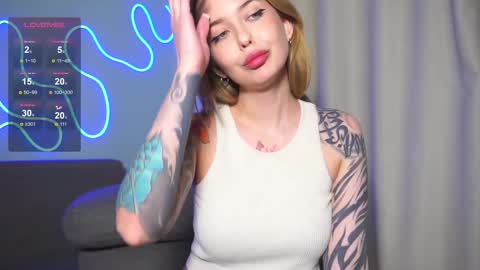 Snapshot of cute_kristall chatting on 02/28/25, 12:20 Im Chris online show from 02/28/25, 12:20