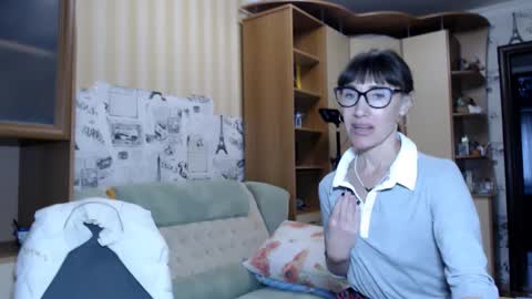 cute_lion_ online show from 12/09/24, 12:40