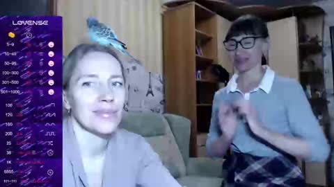 cute_lion_ online show from 12/22/24, 01:22