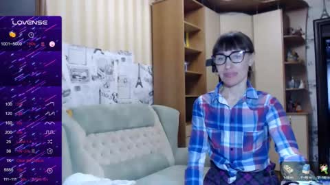 cute_lion_ online show from 12/30/24, 12:20