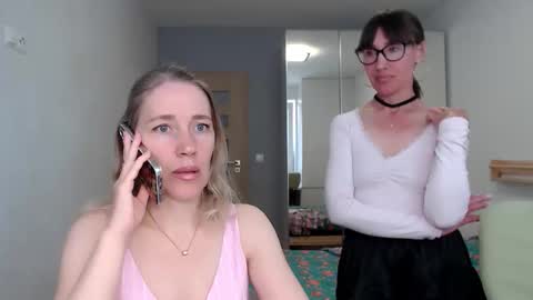 cute_lion_ online show from 05/03/26, 01:39