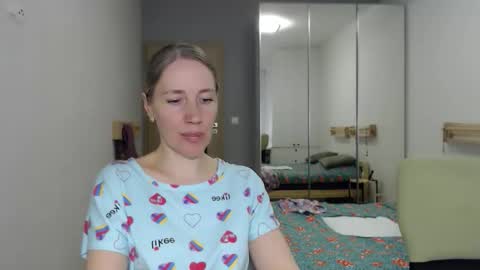 cute_lion_ online show from 05/11/26, 05:21