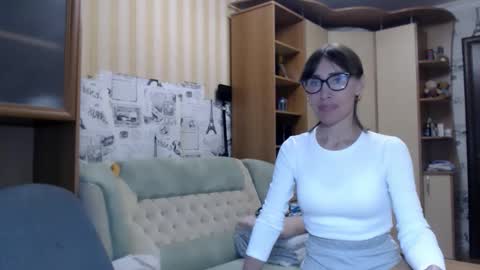 cute_lion_ online show from 06/07/26, 11:47