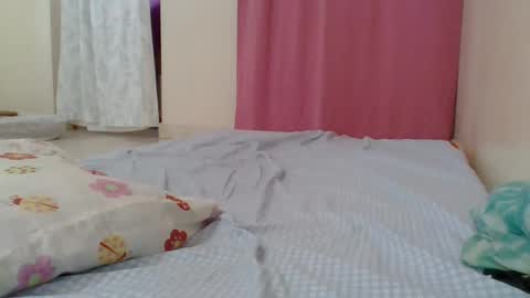 cute_lizah online show from 02/04/25, 11:38