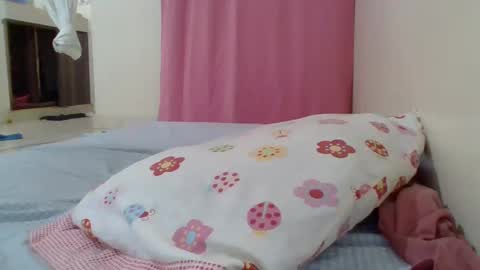 cute_lizah online show from 02/20/25, 02:46