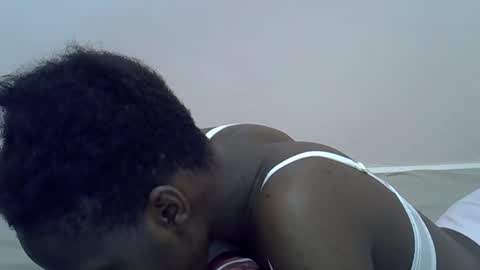 cute_marion online show from 02/14/25, 05:09