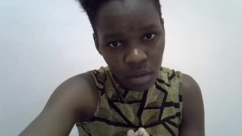 cute_marion online show from 02/21/25, 05:13