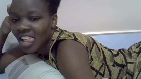 cute_marion online show from 02/25/25, 05:47