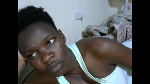 Snapshot of cute_marion chatting on 10/22/25, 04:29 cute_marion online show from 10/22/25, 04:29
