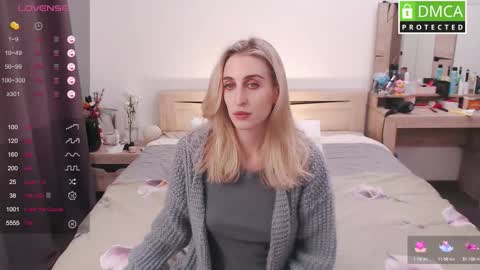 Milana online show from 01/10/26, 01:35