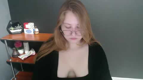 Veronica online show from 12/19/24, 07:29